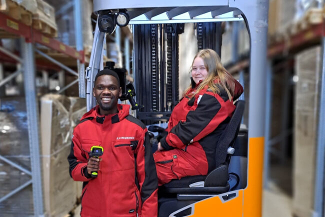 Azubis Fachkraft für Lagerlogistik