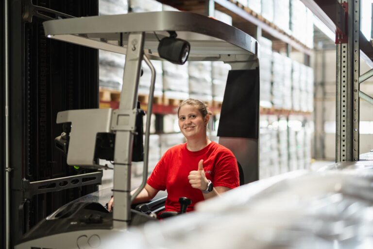 Fachkraft für Lagerlogist