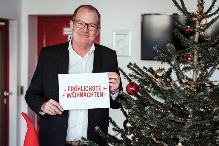 Frohe Weihnachten wünscht Martin Schlömp